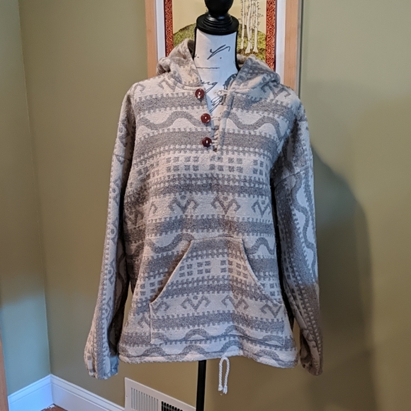 Pullover - One of a Kind - Picture 2 of 6